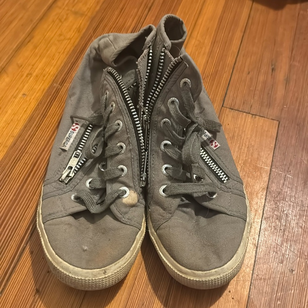 Superga slid on zip up